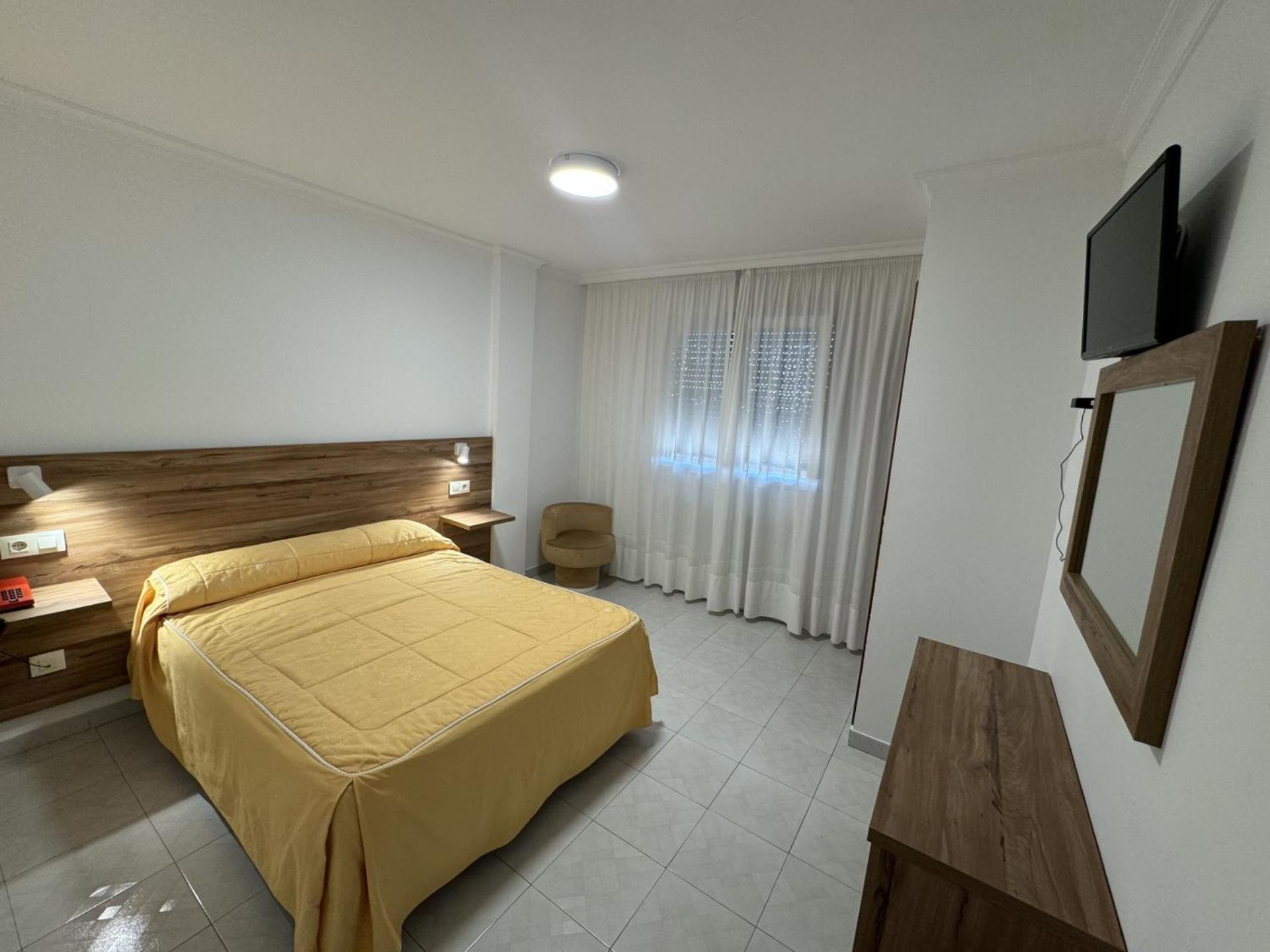 Hotel Hermida 5000 Вильянуэва-де-Ароса Экстерьер фото